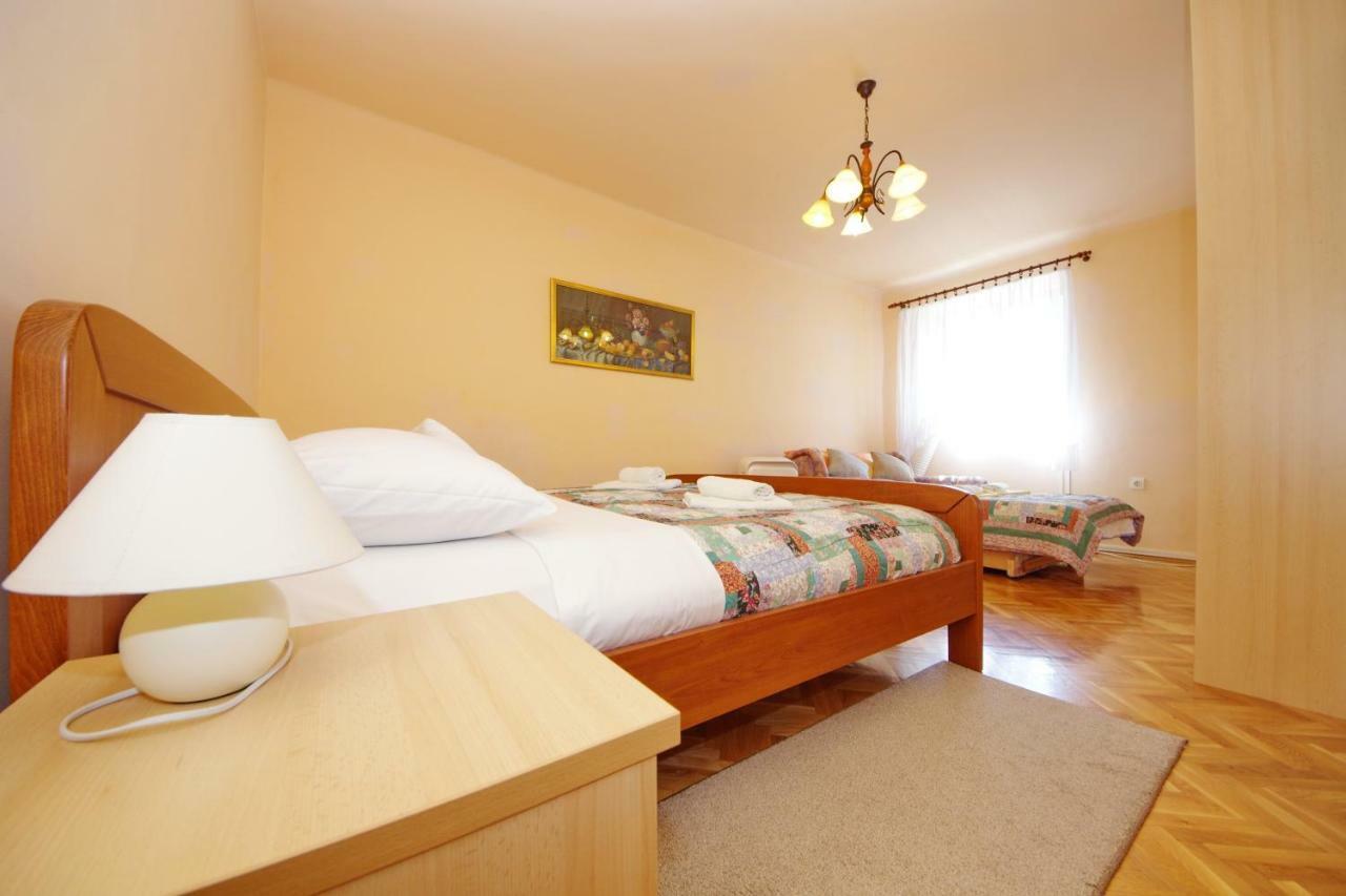 Apartman Olive Garden 扎达尔 外观 照片