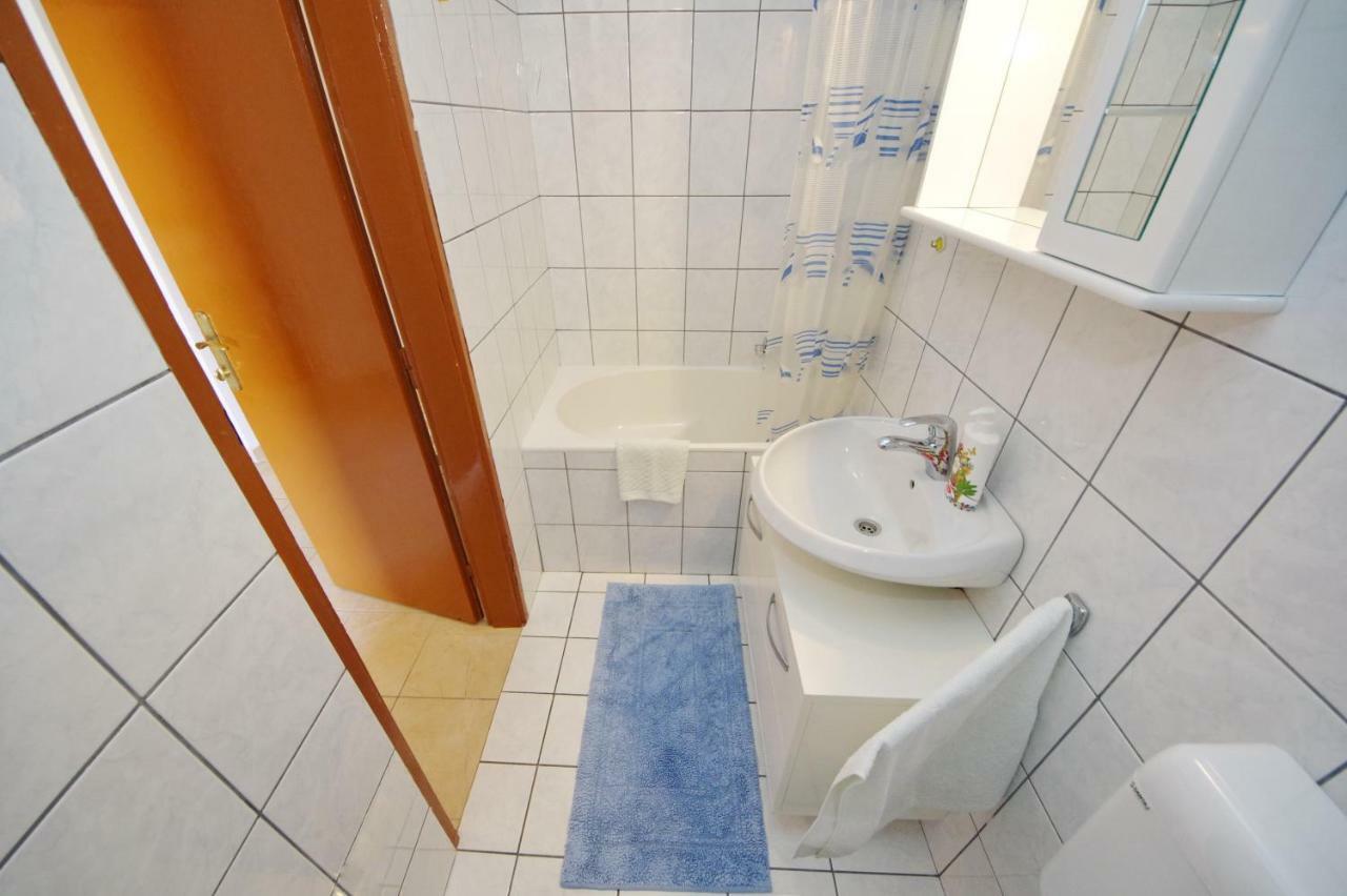 Apartman Olive Garden 扎达尔 外观 照片
