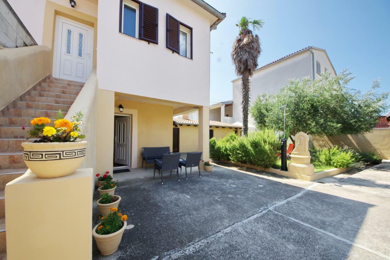 Apartman Olive Garden 扎达尔 外观 照片